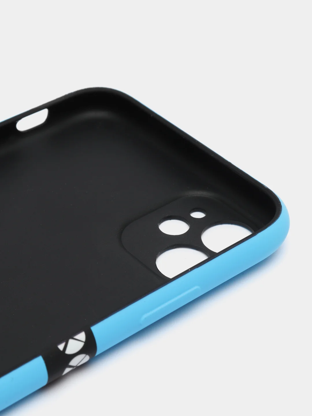 Лазурный чехол для iPhone 11 KAWS