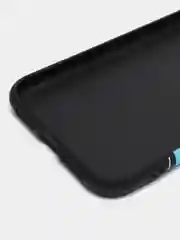 Лазурный чехол для iPhone 11 KAWS