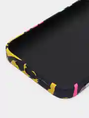 Ледяной чехол KAWS для iPhone 13