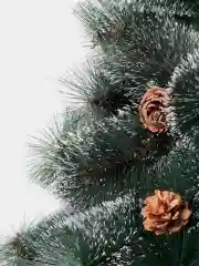 Зеленый елка искусственная, сборная, с инеем, шишками, три размера