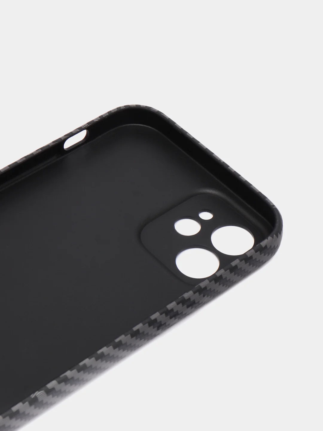 Угольный чехол KAWS для iPhone 12