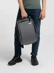 Серый рюкзак мужской