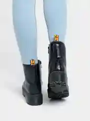 Ботинки женские, утеплённые