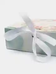 Ледяной новогодняя коробка