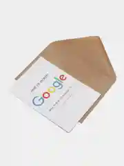 Белый открытка "Мне не нужен Google", в крафтовом конверте