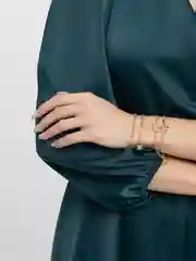 Молочный набор браслетов на руку