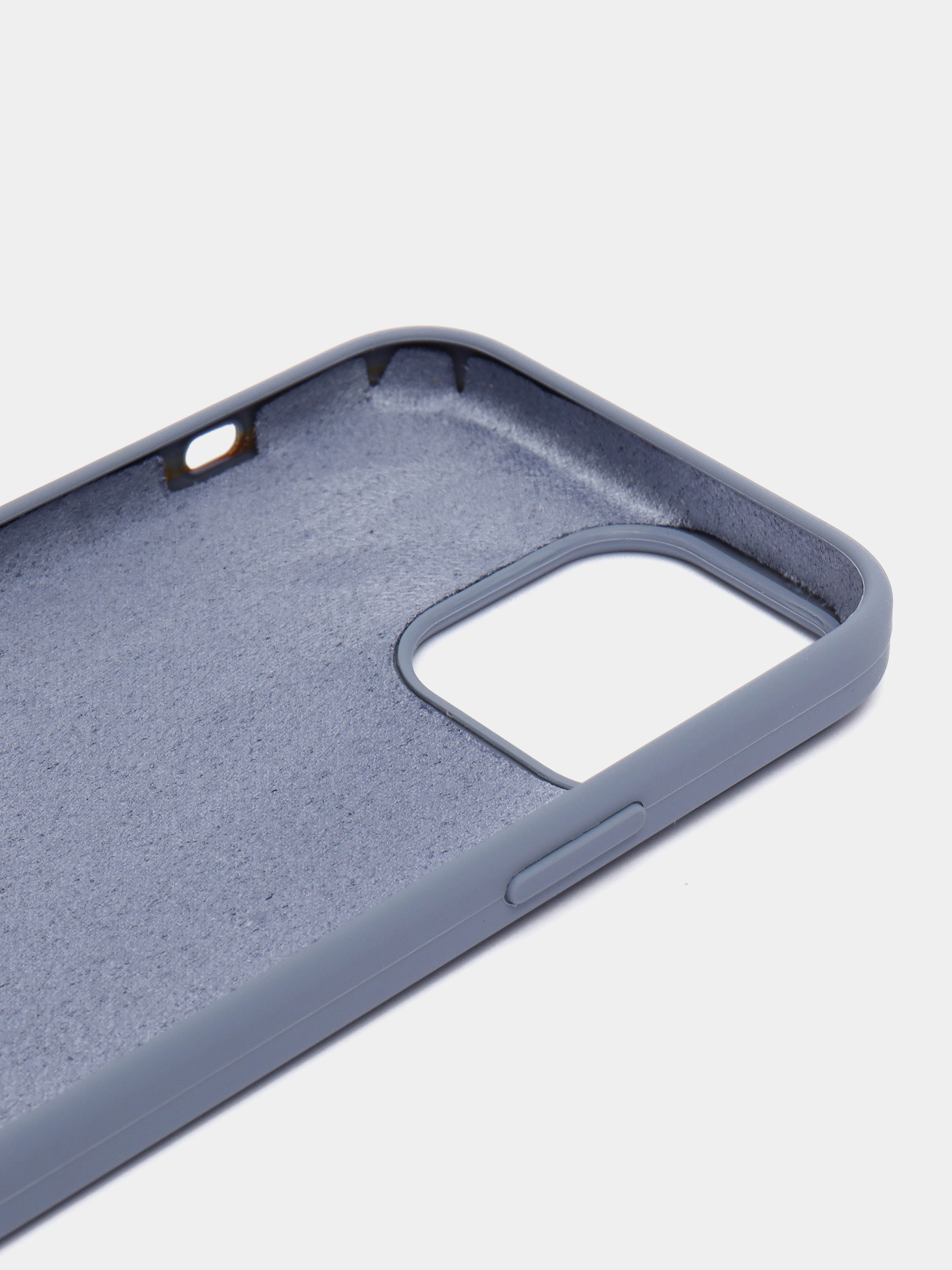 Светло-синий чехол Silicone Case для iPhone 13 Pro Max с закрытым низом