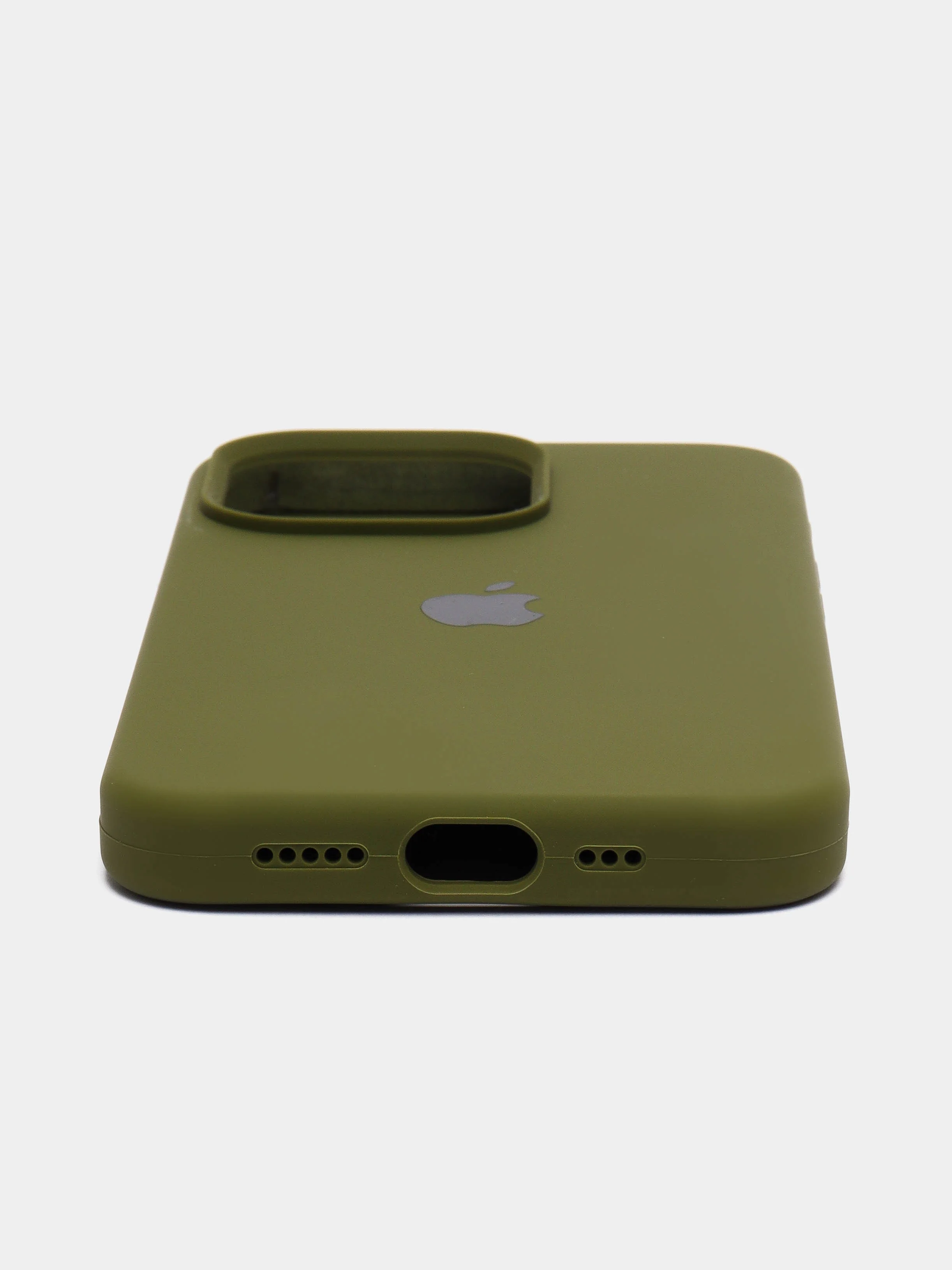 Хаки чехол Silicone Case для iPhone 13 Pro с закрытым низом