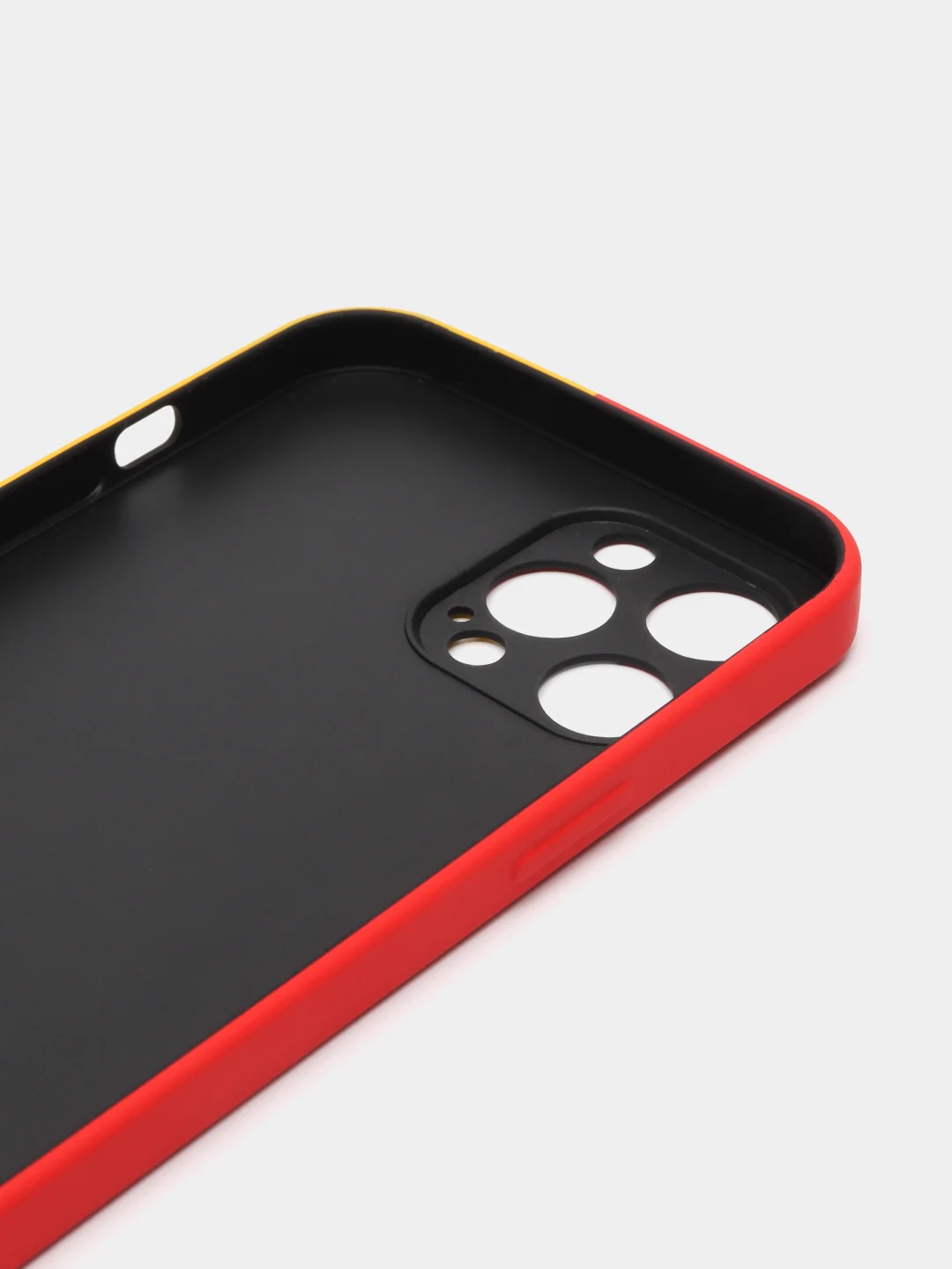 Желтый чехол Kaws для iPhone 12 Pro Max