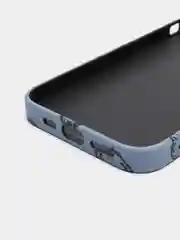 Небесно-голубой чехол KAWS для iPhone 13