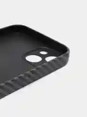 Угольный чехол KAWS для iPhone 13