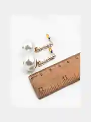 Белый серьги со стразами и большим жемчугом