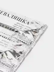 Белый презервативы "Неваляшка" с ароматом клубники, 3 штуки