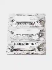 Бежевый презервативы "Неваляшка" с ароматом клубники, 3 штуки