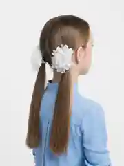 Белый праздничные бантики для школы на каждый день