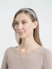 Молочный ободок для волос