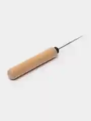 Шило с деревянной ручкой