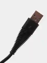 Белый сетевые зарядные устройства, USB кабеля и прикуриватель для авто