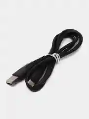 Белый сетевые зарядные устройства, USB кабеля и прикуриватель для авто