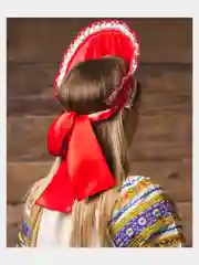 Кокошник красный, с узором, атлас, завязка на бант