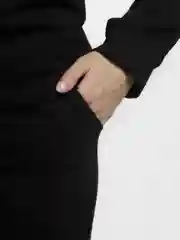 Черный спортивный костюм женский