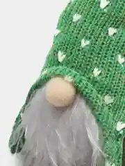 Зеленый гном новогодний