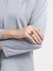 Черный кольцо "Бабочка"