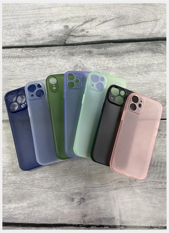 Чехол для iPhone 11, 7, 8, 7+, 8+, XR, 12, 12 Pro, 13, 13 Pro  матовый, мягкий