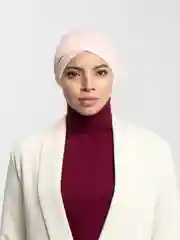 Розовый бони шапочка, на завязке