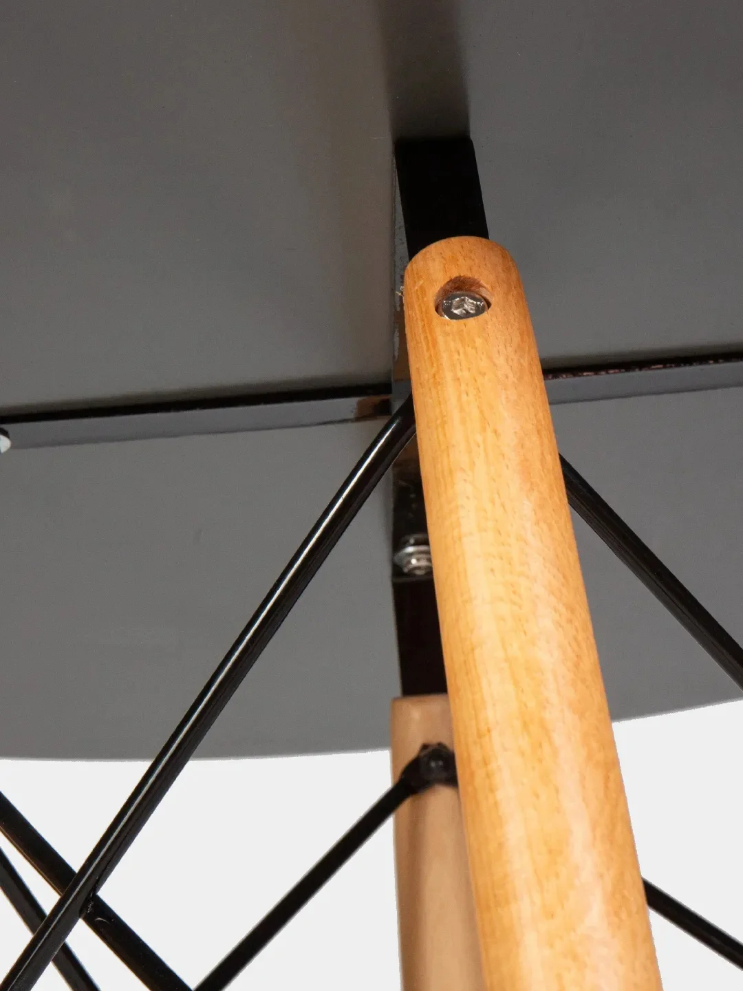Черный стол Eames, в стиле минимализм, деревянный