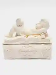 Шкатулка "Ангел лежит", позолота, 9 х 7 х 6 см