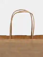 Бежевый крафт-пакет, с кручеными ручками, бумажный, упаковочный