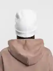 Белый женская шапка