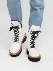 Белый женские ботинки высокие