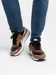 Коричневый кроссовки мужские Piomar