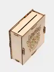 Светло-бежевый копилка деревянная