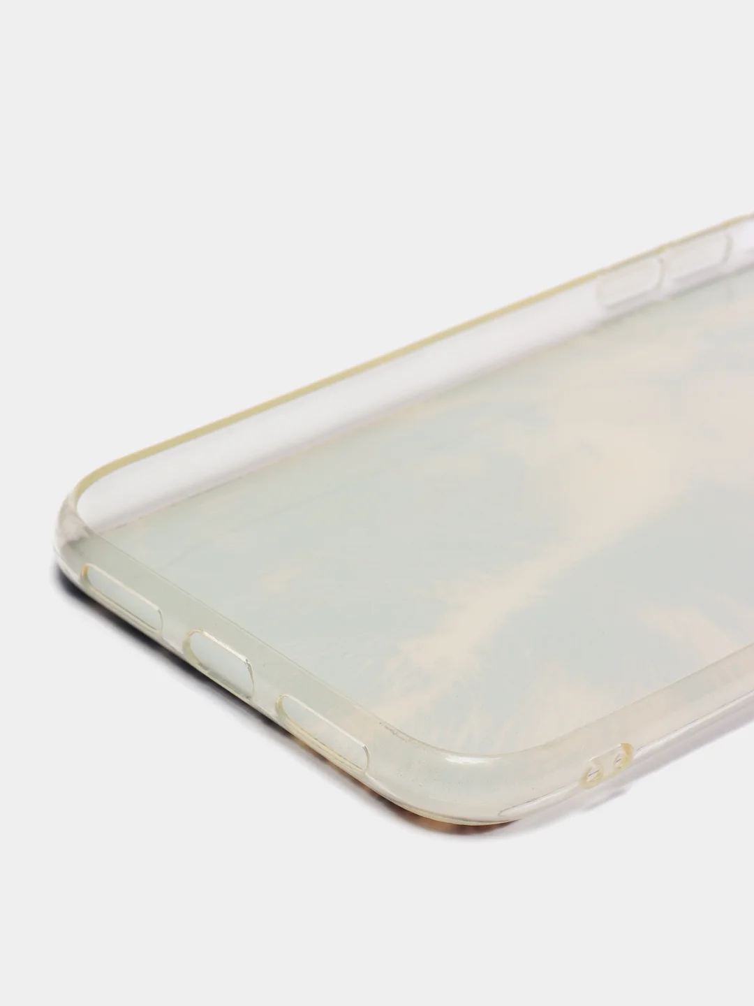 Бронзовый чехол на iPhone XR