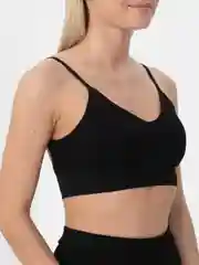 Черный топ базовый, короткий