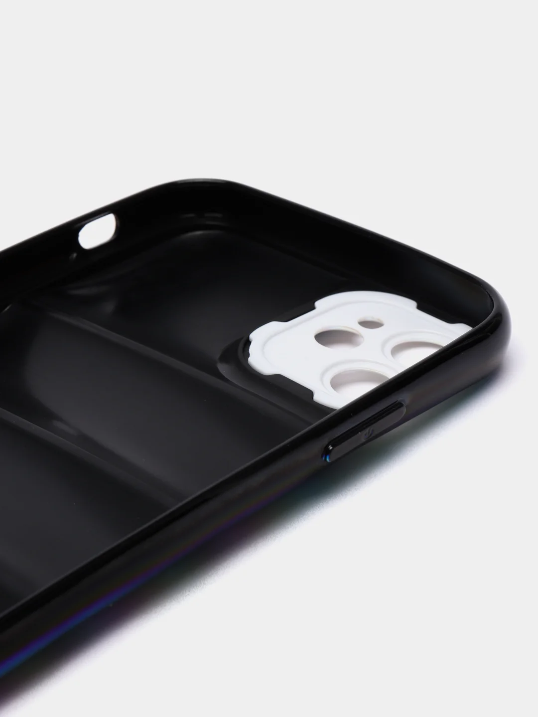 Пурпурный чехол пуховик для iPhone 11 / 12 ProMax / 13 Pro Max на айфон про макс