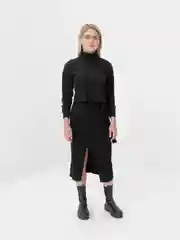 Черный костюм с юбкой