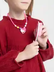 Кораллово-розовый набор детский: украшение на шею, расческа