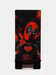 Деревянная подставка под телефон Дэдпул (Deadpool)