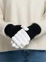 Угольный перчатки вязаные