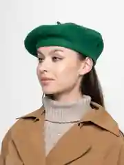 Зеленый берет