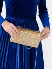 Золотой женский клатч вечерний, на цепочке