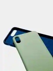 Красный чехол силиконовый для Apple iPhone 12 12Pro 12mini X  XS  XR  XSMax 11 11 Pro 11 ProMax