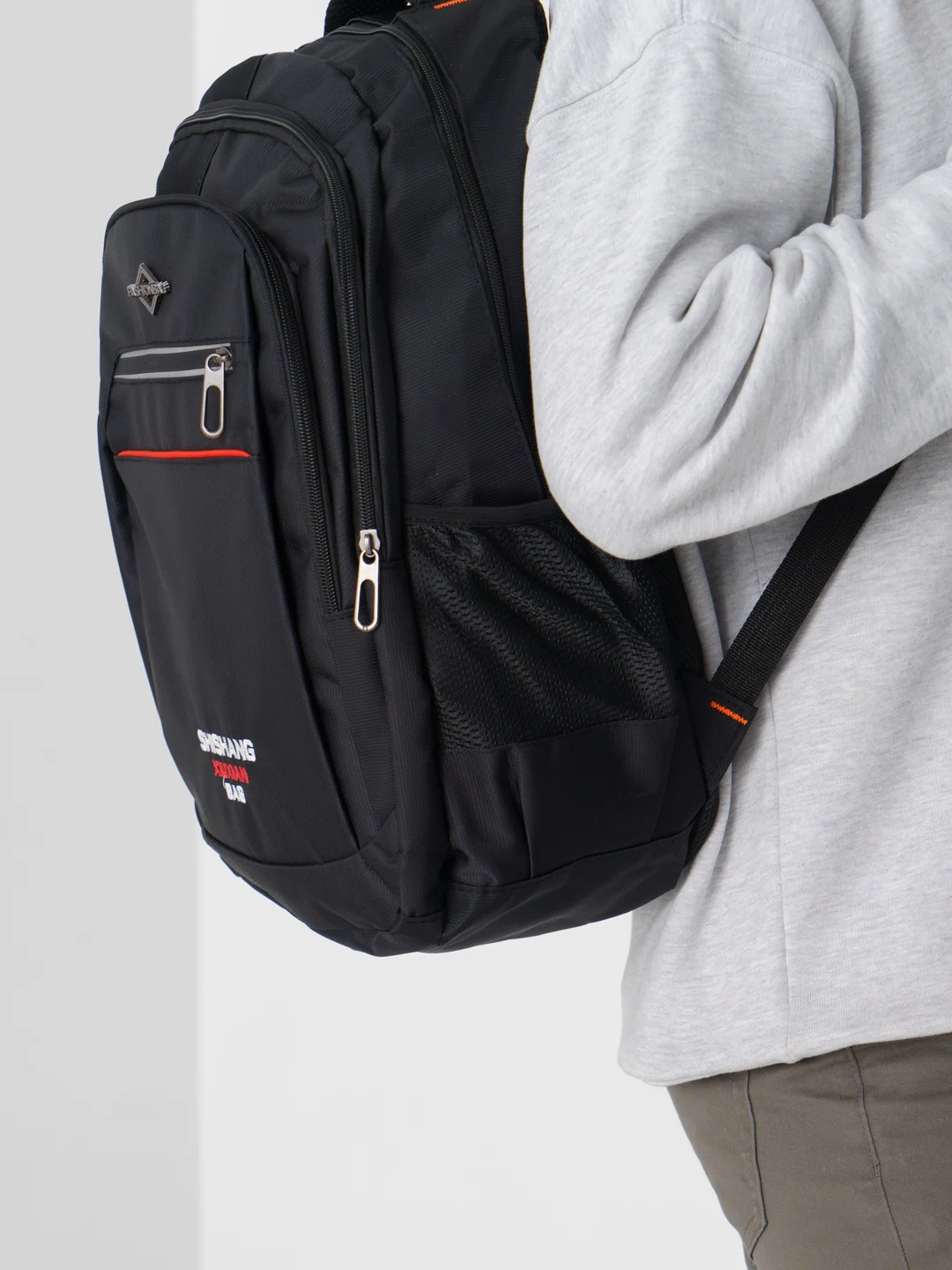 Черный рюкзак мужской Lion Backpack