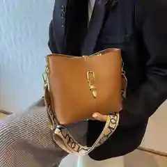 Женская сумка через плечо, сумка женская, мягкая