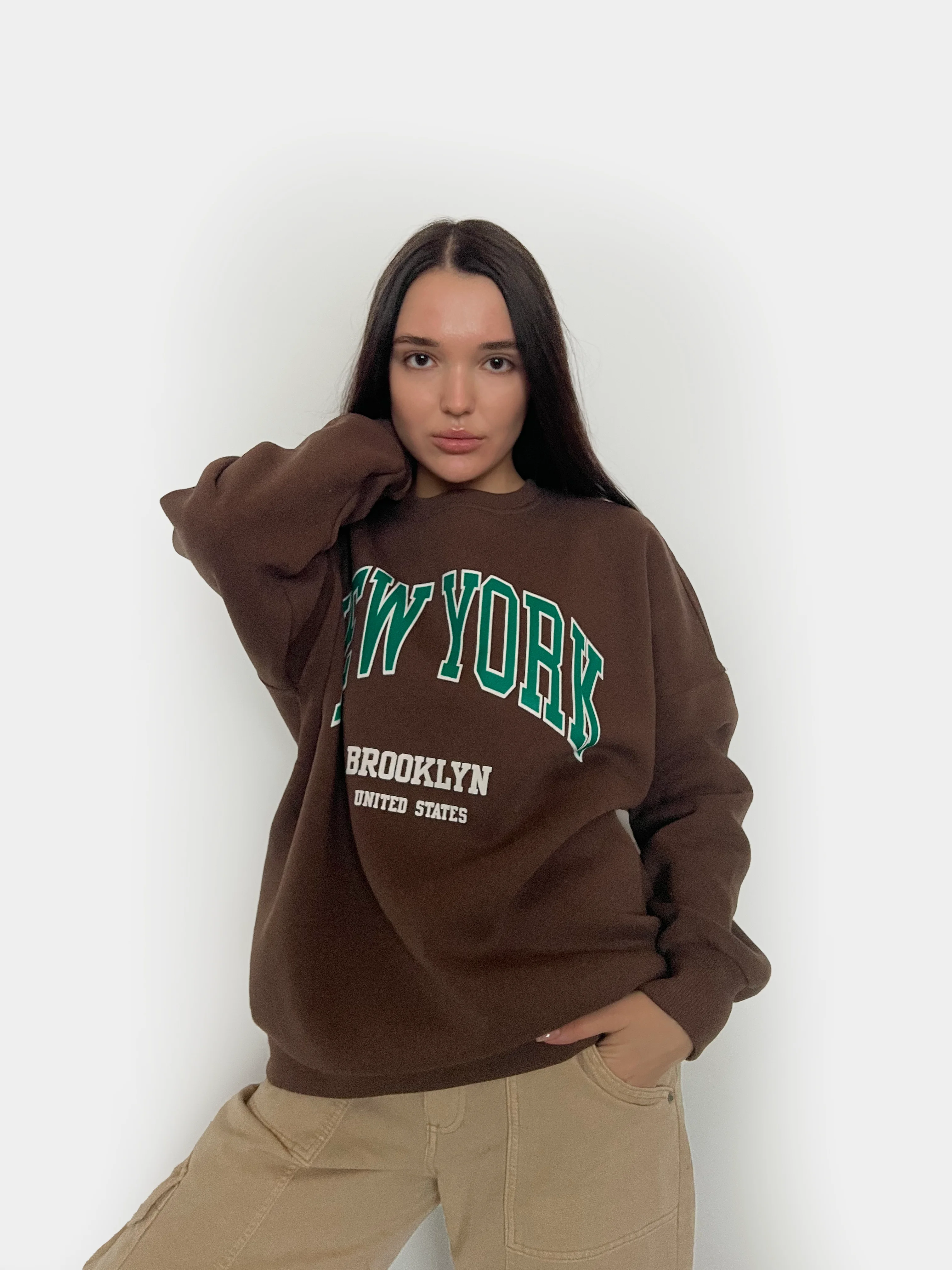 Коричневый свитшот унисекс, оверсайз, с флисом, с надписью New-York