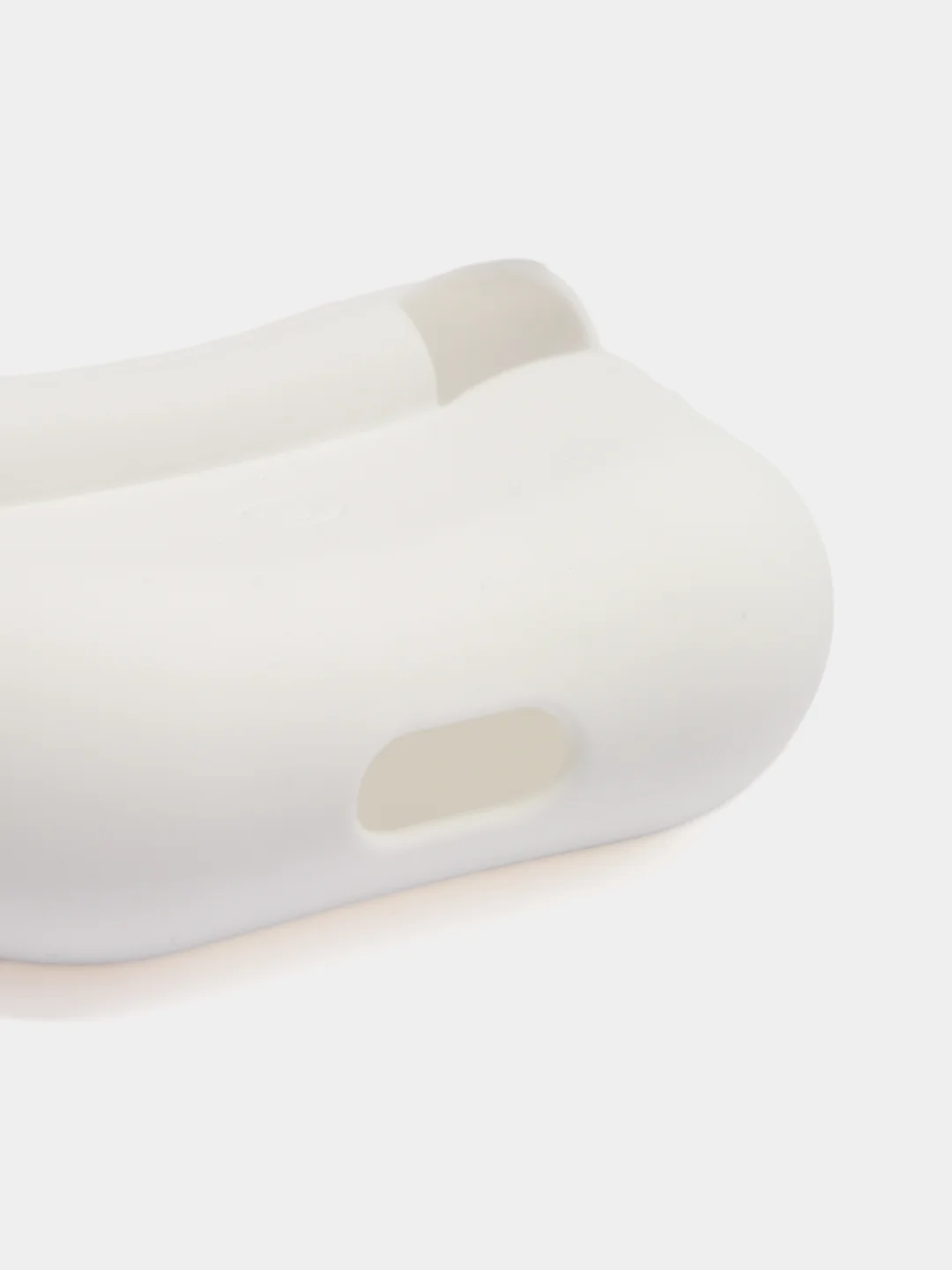 Белый чехол AirPods 3